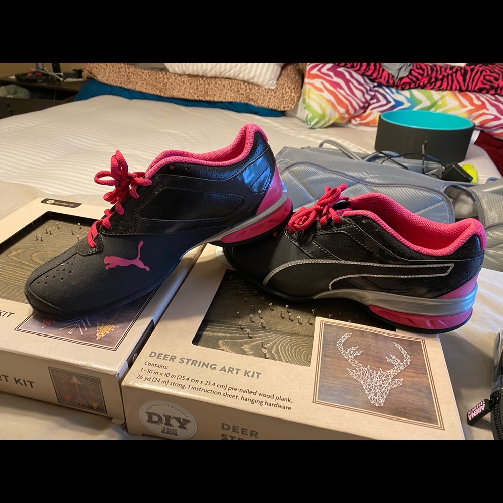 Women’s pumas